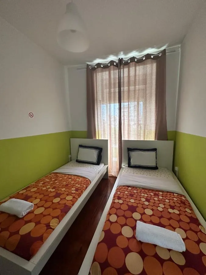 ** Bed and breakfast Shangri-La Hostel Anjos Lisboa Portugal