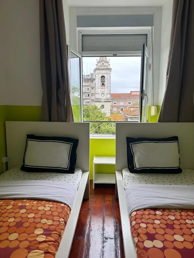 Bed and breakfast Shangri-La Hostel Anjos Lisboa