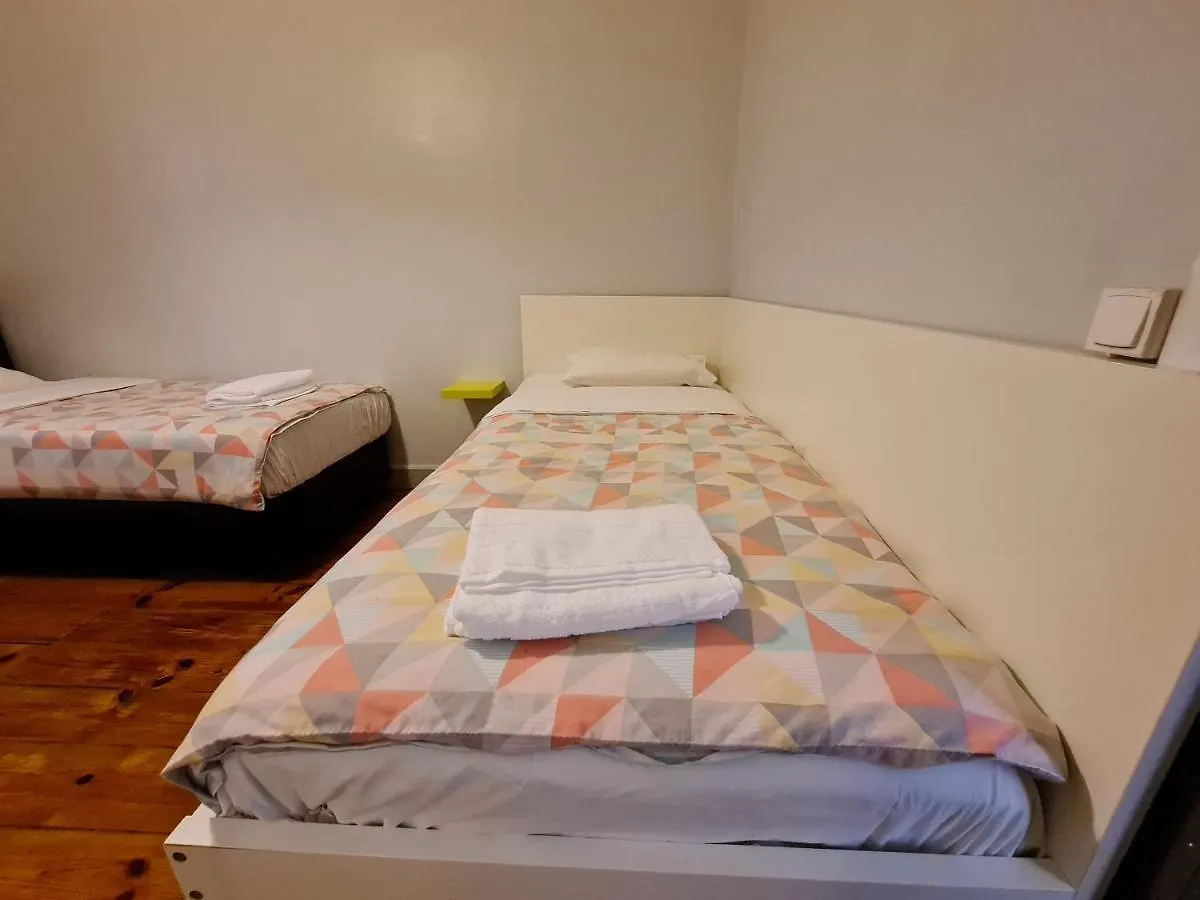 فندق مبيت وإفطار Lisboa Shangri-La Hostel Anjos