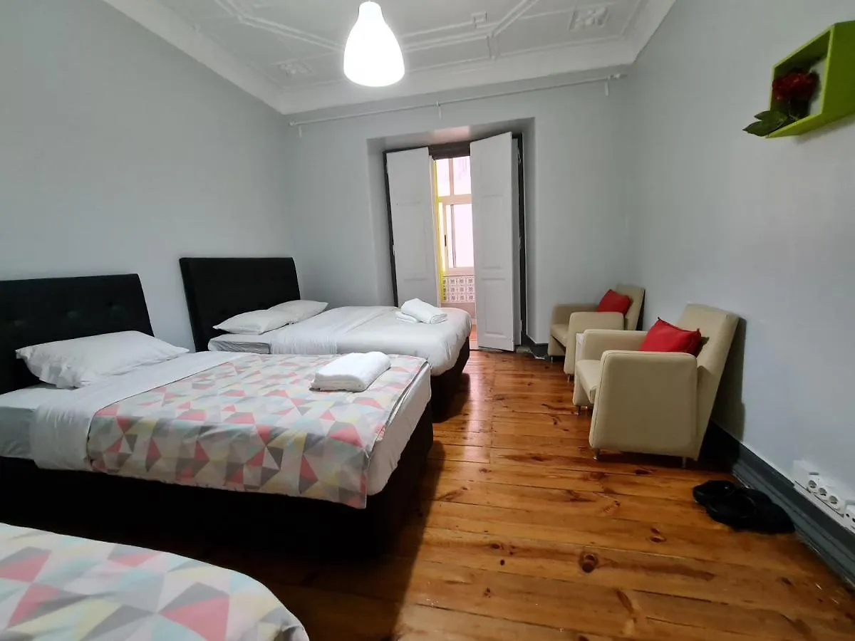 ** فندق مبيت وإفطار Lisboa Shangri-La Hostel Anjos البرتغال